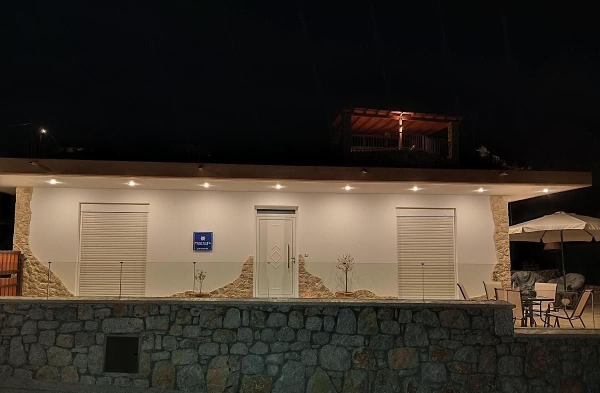 Ferienhaus Pasithea Luxury House *